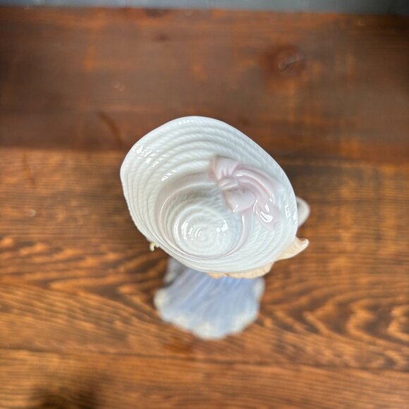 House of Lloyd Gathering Flowers Porcelain Figurine - Picture 8 of 13